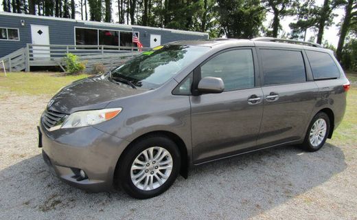 2015 Toyota Sienna XLE