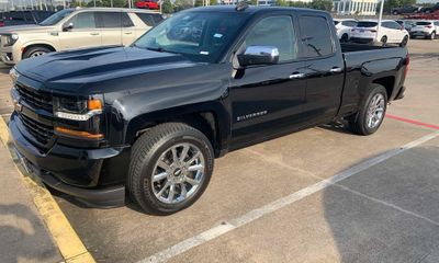 2017 Chevrolet Silverado Custom