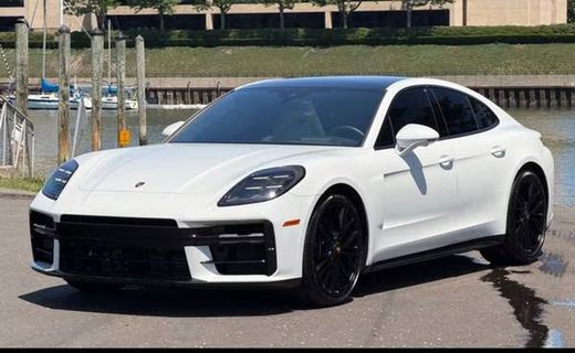 2026 Porsche Panamera GTS