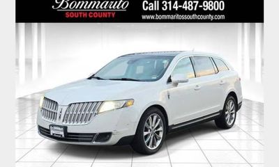 2010 Lincoln MKT Base