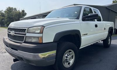 2005 Chevrolet Silverado LS