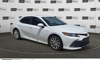 2021 Toyota Camry SE Convenient PKG