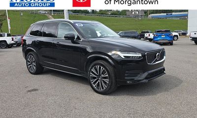 2020 Volvo XC90 Momentum