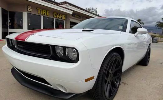 2014 Dodge Challenger Base