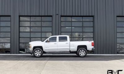 2017 Chevrolet Silverado High Country