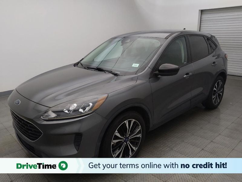 2021 Ford Escape — a typically priced live listing