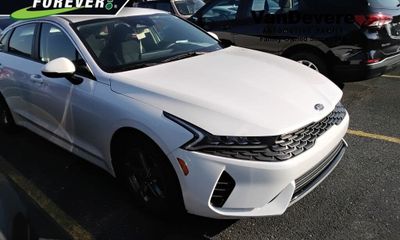 2022 Kia K5 LX
