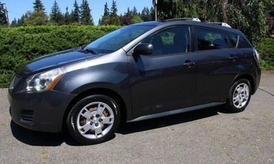 2009 Pontiac Vibe Base
