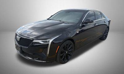 2024 Cadillac CT4 Luxury
