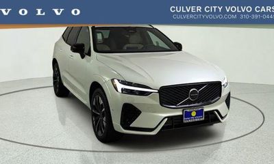 2026 Volvo XC60 Plus Dark