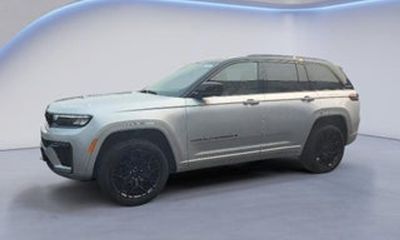2026 Jeep Grand Cherokee Summit