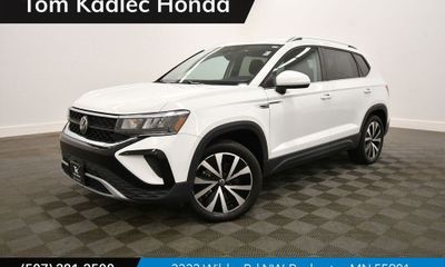 2023 Volkswagen Taos 4Motion SE
