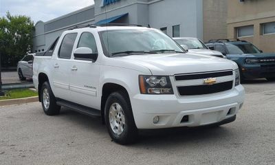 2011 Chevrolet Avalanche LT