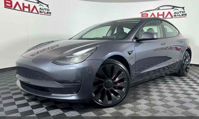 2023 Tesla Model 3 Performance
