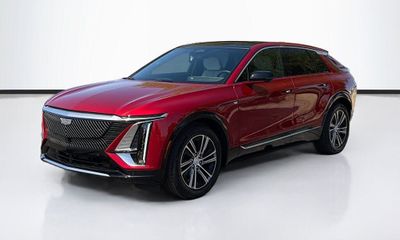 2025 Cadillac Lyriq Luxury 1