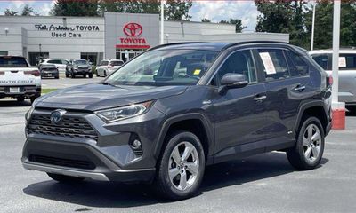 2021 Toyota RAV4 Limited HV