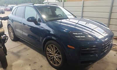 2024 Porsche Cayenne S