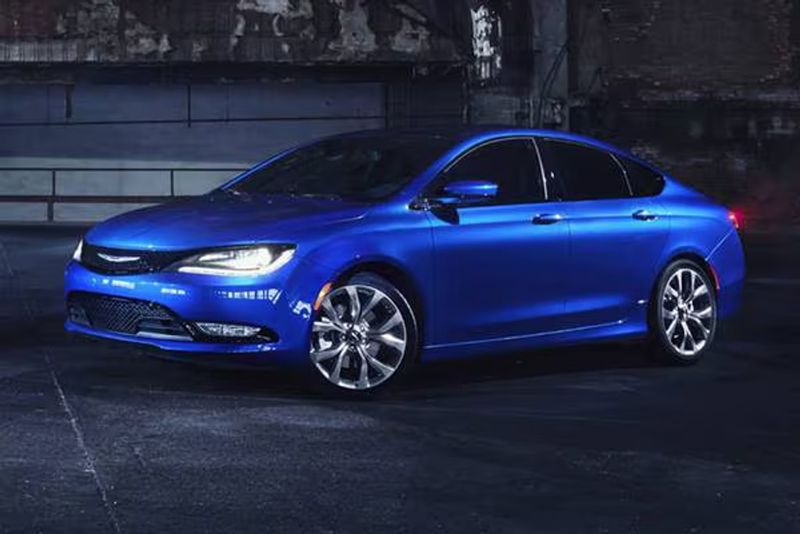 2016 Chrysler 200 — a typically priced live listing