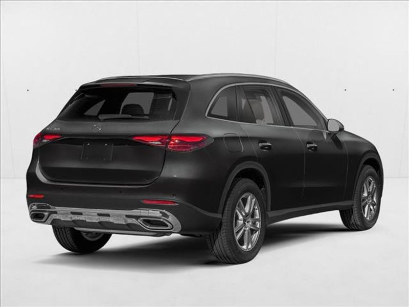2027 Mercedes Benz Glc 300 — a typically priced live listing