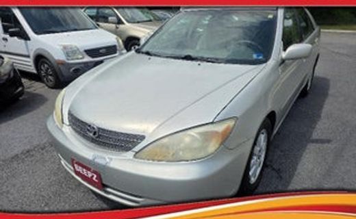 2004 Toyota Camry LE