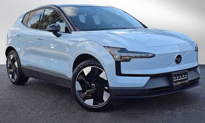 2026 Volvo EX30 Plus