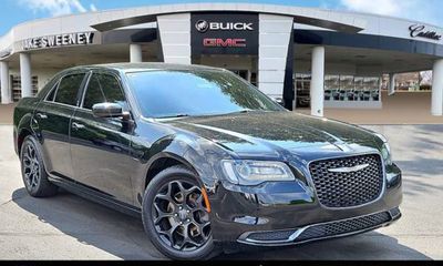 2019 Chrysler 300 Touring