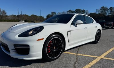2014 Porsche Panamera GTS