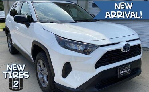 2022 Toyota RAV4 LE