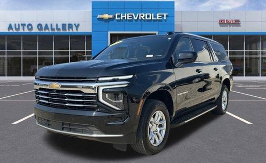 2025 Chevrolet Suburban LT