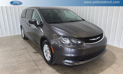 2017 Chrysler Pacifica Touring