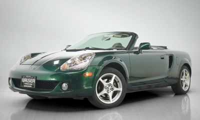 2003 Toyota MR2