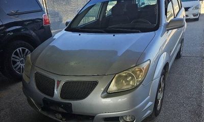 2005 Pontiac Vibe Base