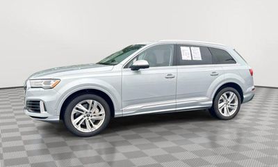 2023 Audi Q7 Quattro Premium Plus
