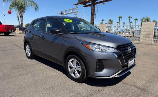 2025 Nissan Kicks Play S