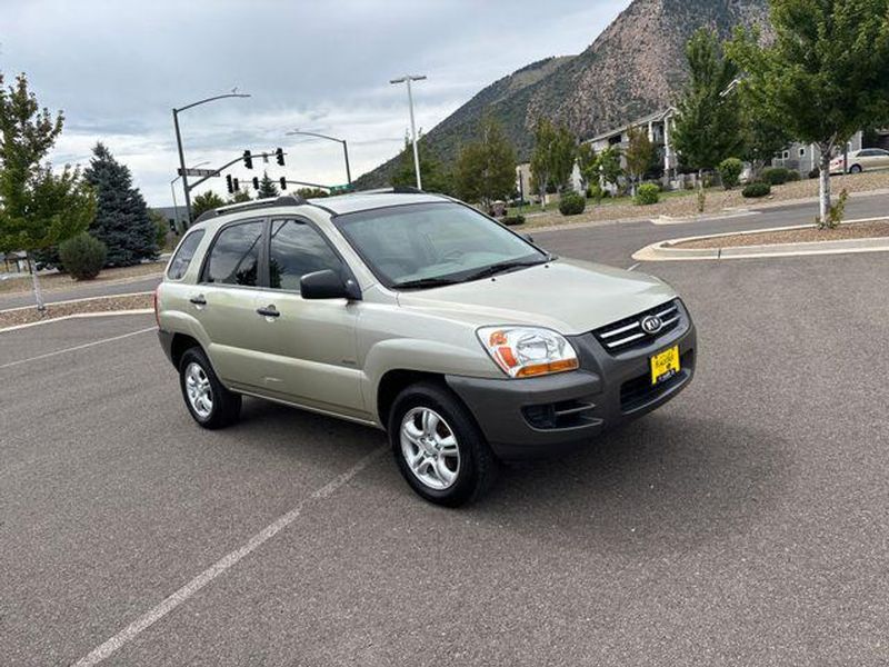 2008 Kia Sportage — a typically priced live listing