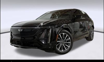 2024 Cadillac Lyriq Sport 2