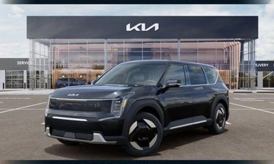 2026 Kia EV9 Light LR