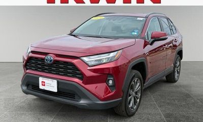 2024 Toyota RAV4 XLE Premium
