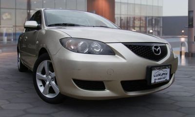 2005 Mazda MAZDA3 I