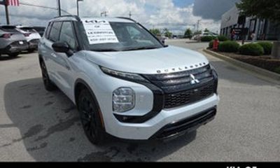 2025 Mitsubishi Outlander SEL Platinum Edition