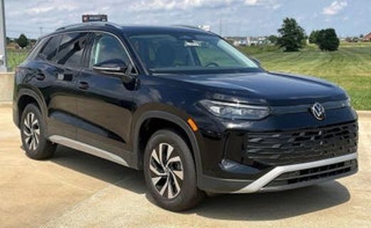 2025 Volkswagen Tiguan 4 Motion SE