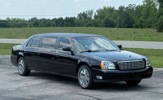 2005 Cadillac Limousine Base
