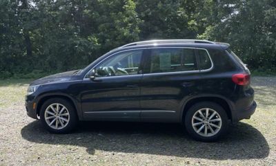2017 Volkswagen Tiguan Wolfsburg 4Motion