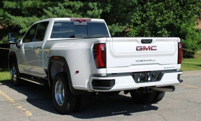 2024 GMC Sierra HD Denali