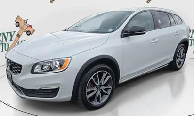2018 Volvo V60CC Premier