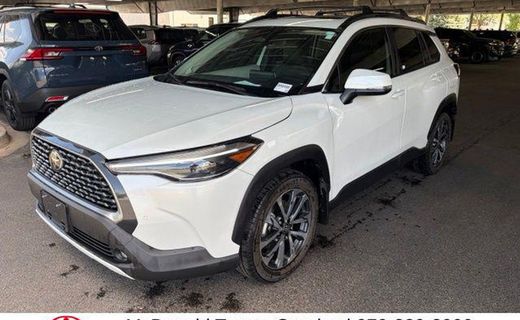 2024 Toyota Corolla Cross XLE