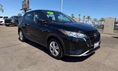 2025 Nissan Kicks Play S