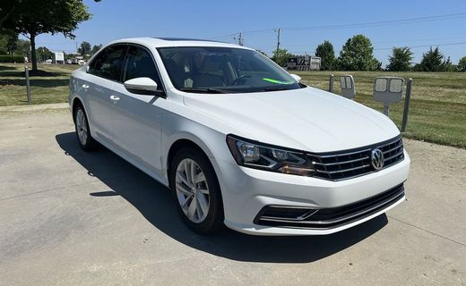 2018 Volkswagen Passat SE