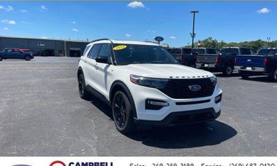 2024 Ford Explorer ST Line