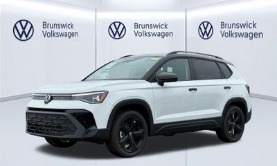 2026 Volkswagen Taos 4Motion SE Black